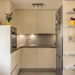 בית הארחה Palace Tower View 4*