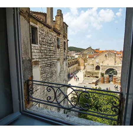 Palace Tower View 4*