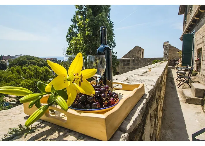 Palace Tower View سبليت