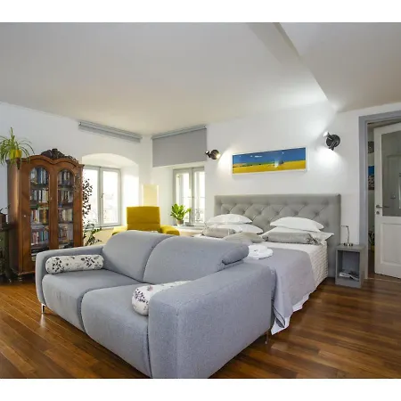 パレス タワー ビュー ゲストハウス 4*