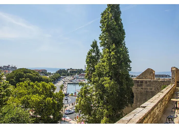 ゲストハウス パレス タワー ビュー